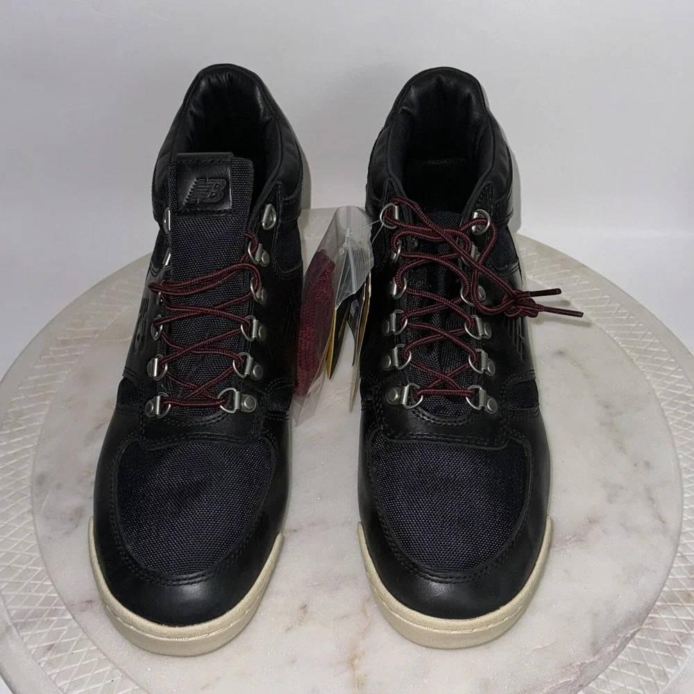 NEW BALANCE Urainal Size 9 Black Leather Textile Men's Hiker Boot MSRP $165